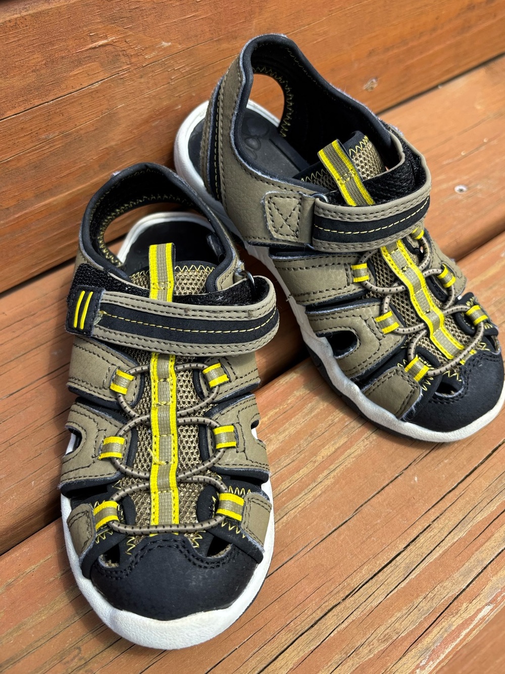 Boys Closed-Toe Sport Sandals in Olive & Black with Yellow Accents -Size 12